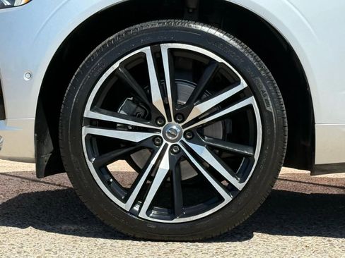 Used 2019 Volvo XC60 T5 R-Design w/ Protection Package image 28