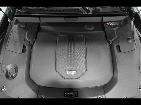 New 2026 Cadillac Lyriq V w/ LPO, Floor Liner Package AWD/4WD image 21