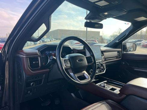Used 2024 Ford Expedition Max Limited image 26