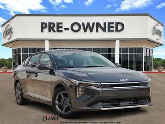 Used 2025 Kia K4 FWD video 1
