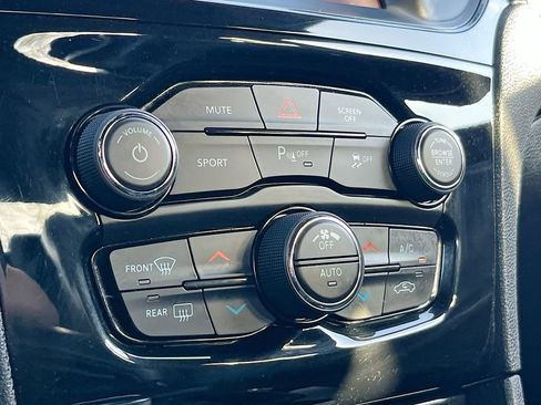 Used 2021 Chrysler 300 S image 15