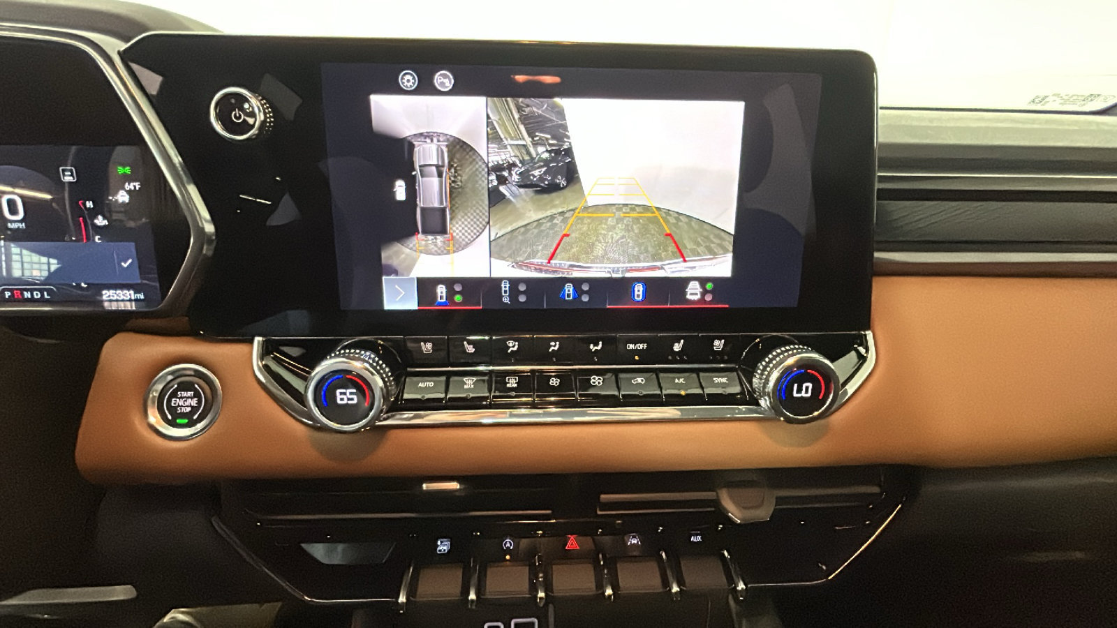 Used 2023 GMC Canyon AT4 w/ AT4 Premium Package AWD/4WD image 28