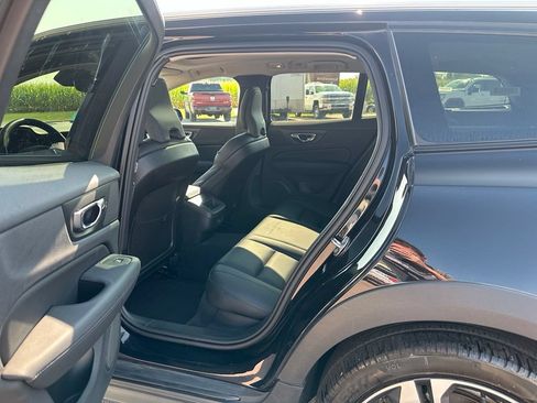 Used 2025 Volvo V60 B5 Cross Country Plus AWD/4WD image 20