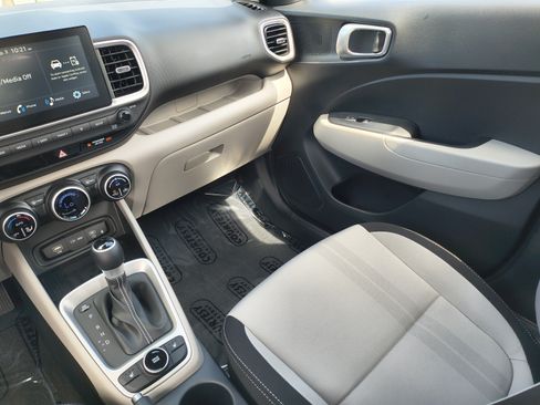 New 2026 Hyundai Venue SEL FWD image 13