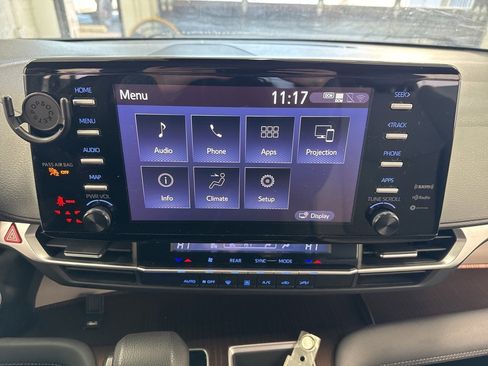 Certified 2021 Toyota Sienna LE image 25