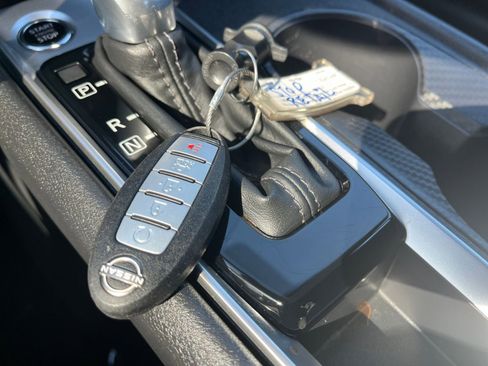 Used 2025 Nissan Altima 2.5 SV image 21