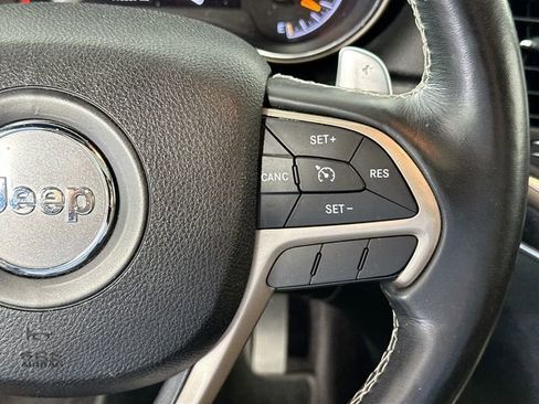 Used 2016 Jeep Grand Cherokee Limited AWD/4WD image 23