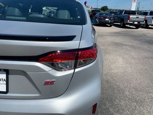 Used 2026 Toyota Corolla SE FWD image 32