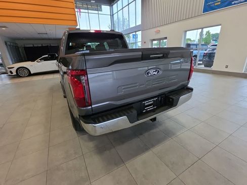 Used 2024 Ford F150 XLT AWD/4WD image 11