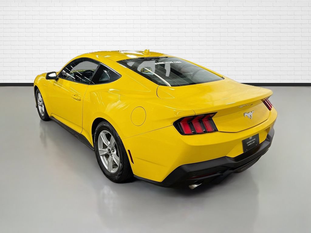 Used 2024 Ford Mustang Coupe RWD image 7