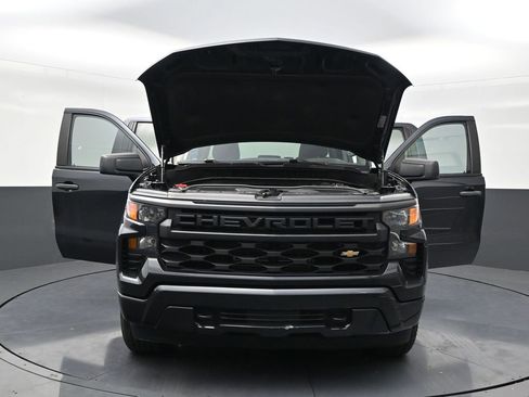 Used 2023 Chevrolet Silverado 1500 Custom image 33