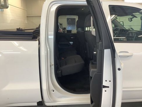 Used 2017 Chevrolet Silverado 1500 LT w/ All Star Edition AWD/4WD image 20