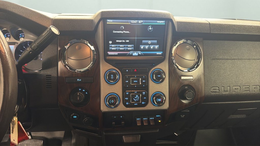 Used 2016 Ford F250 Lariat w/ Lariat Ultimate Package AWD/4WD image 11