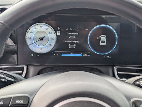 Used 2025 Hyundai Elantra SEL image 22