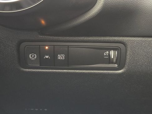 New 2026 Chevrolet Equinox EV LT image 21