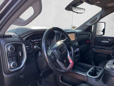 Used 2020 GMC Sierra 2500 Denali w/ Denali Ultimate Package image 10