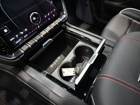 New 2026 GMC Yukon AT4 Ultimate w/ LPO, Floor Liner Package image 23