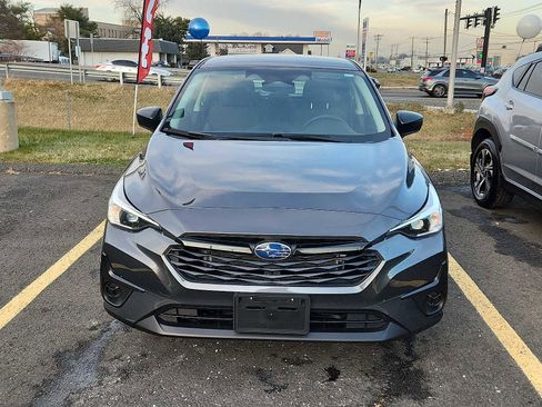 Used 2025 Subaru Impreza 2.0i image 2