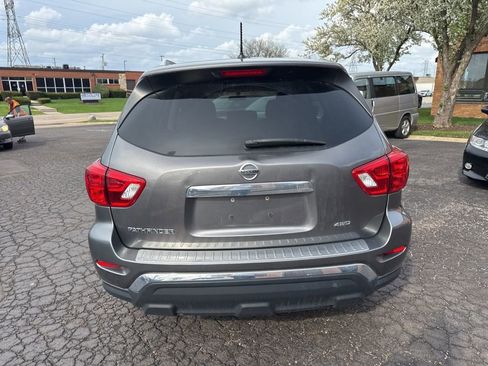 Used 2017 Nissan Pathfinder S AWD/4WD image 5