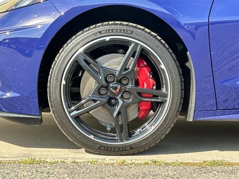 New 2025 Chevrolet Corvette Stingray 2dr Coupe w/ Z51 Performance Package image 25