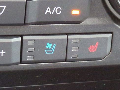 Used 2018 Ford F150 Lariat image 24