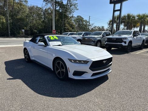 Used 2024 Ford Mustang Premium image 10