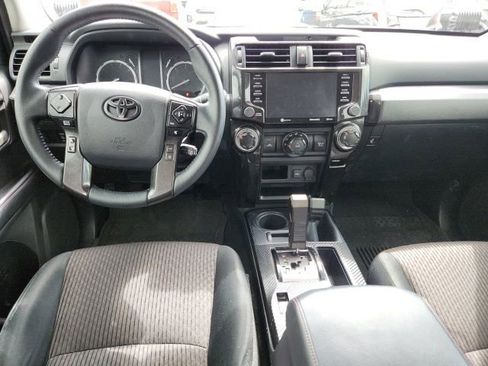 Used 2021 Toyota 4Runner TRD Off-Road AWD/4WD image 7