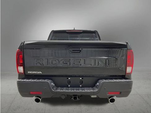 New 2026 Honda Ridgeline Black Edition image 4