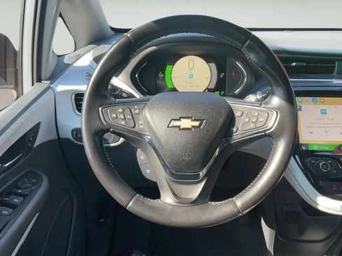 Used 2021 Chevrolet Bolt Premier w/ Infotainment Package image 22