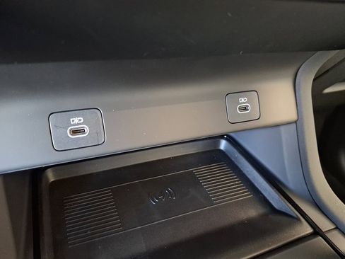 New 2026 Land Rover Discovery Sport Landmark image 18