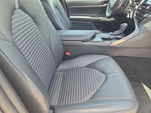 Used 2024 Toyota Camry SE FWD image 19