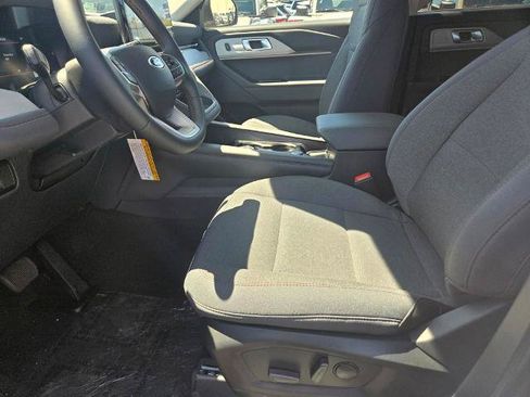 New 2026 Ford Explorer Active RWD image 32