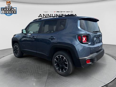 Used 2023 Jeep Renegade Latitude AWD/4WD image 3