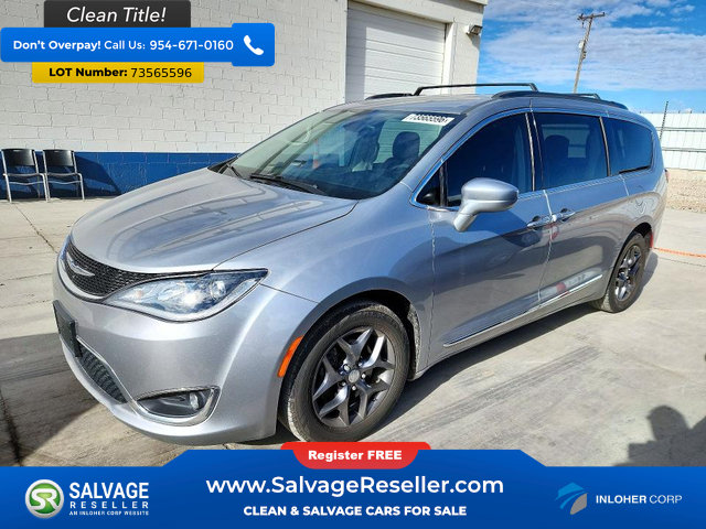 Used 2017 Chrysler Pacifica Touring-L w/ Tire & Wheel Group FWD image 1