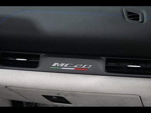 Used 2023 Maserati MC20 Spyder image 23