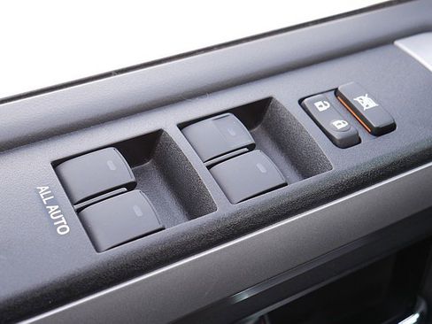 Used 2023 Toyota 4Runner Limited image 25