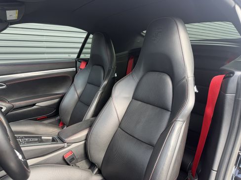 Certified 2019 Porsche 911 Turbo AWD/4WD image 6