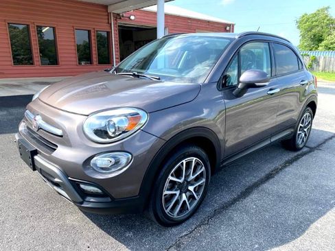 Used 2017 FIAT 500X Trekking image 2