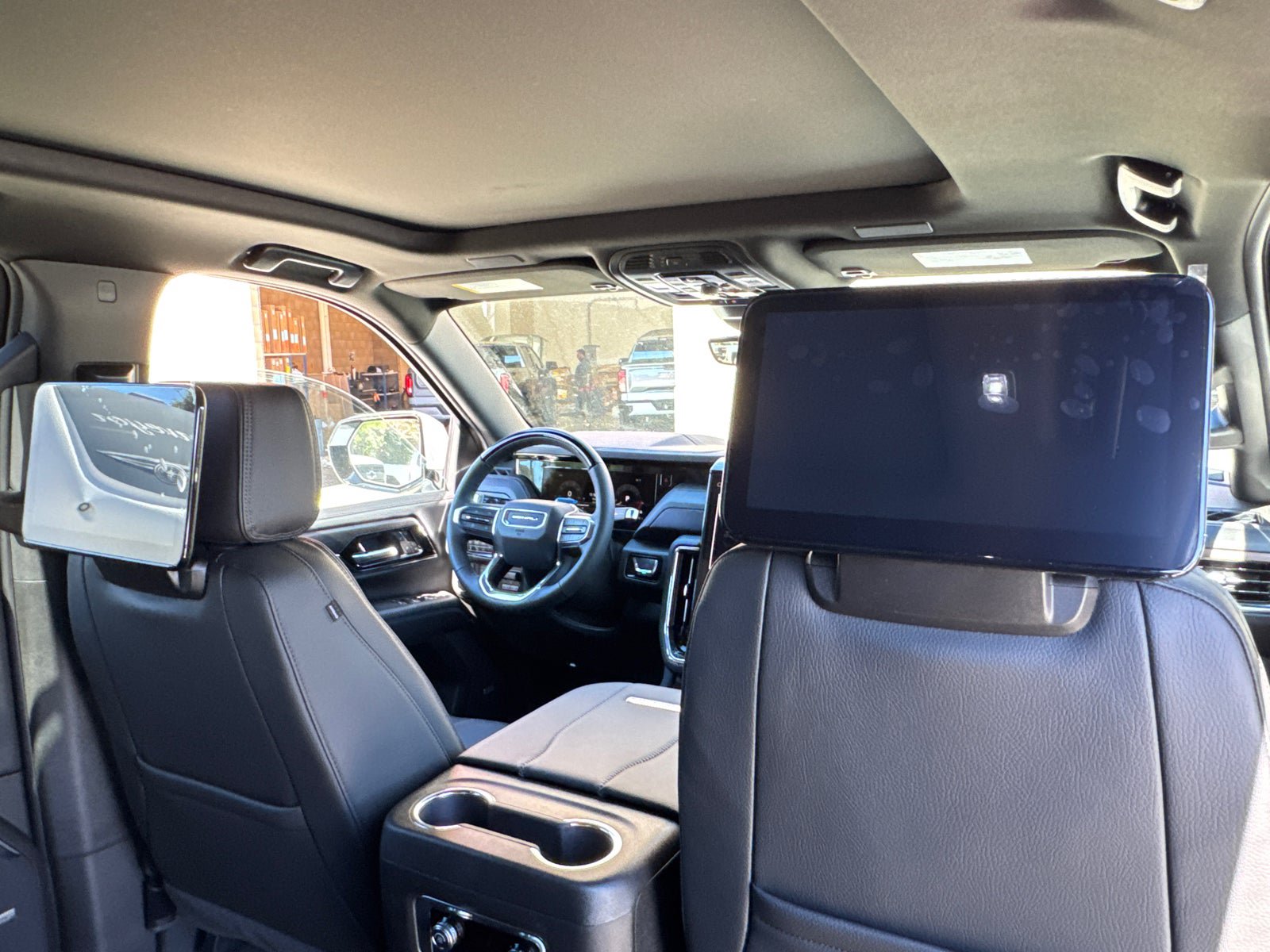 New 2027 GMC Yukon Denali w/ Denali Reserve Package AWD/4WD image 22