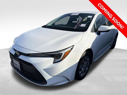 Certified 2023 Toyota Corolla LE FWD image 1