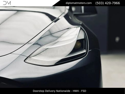 Used 2024 Tesla Model Y Performance AWD/4WD image 13