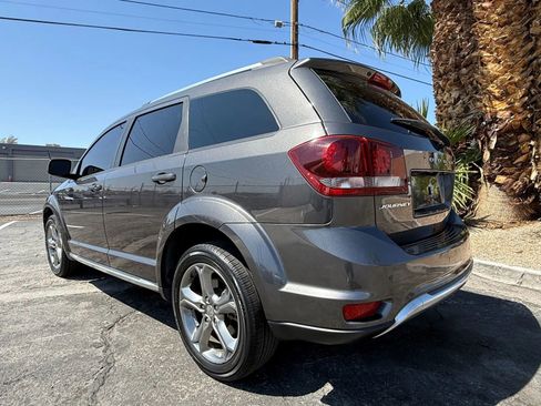 Used 2016 Dodge Journey Crossroad image 3