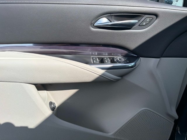 Used 2021 Cadillac XT4 Luxury FWD image 14