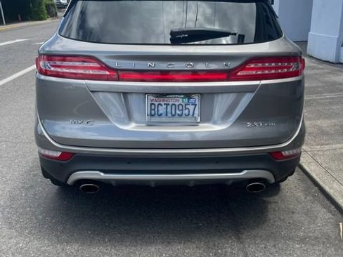 Used 2017 Lincoln MKC Reserve w/ Lincoln MKC Climate Package AWD/4WD image 4