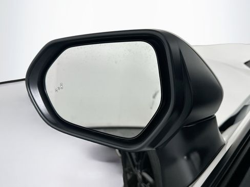 Used 2026 Toyota Camry SE FWD image 16