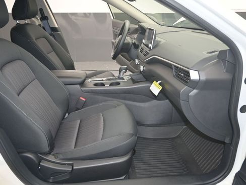 Certified 2025 Nissan Altima 2.5 S image 23