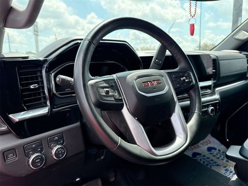 Used 2024 GMC Sierra 2500 SLE w/ SLE Value Package; image 9