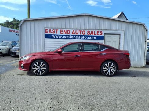 Used 2021 Nissan Altima 2.5 Platinum image 2