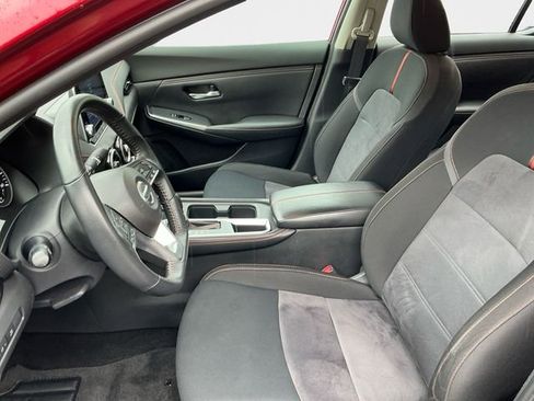 Used 2022 Nissan Sentra SR w/ Electronics Package FWD image 10