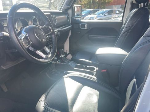 Used 2021 Jeep Wrangler Unlimited Rubicon 4xe image 13